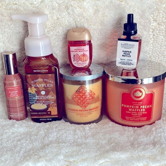 Bath and Body Works Pumpkin Pecan Waffles - Picture 1 of 2